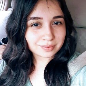 Meet your Posher, Fernanda